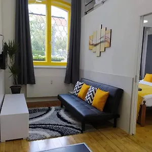  Apartmán Lyly - Parkování Zdarma - U Centra
